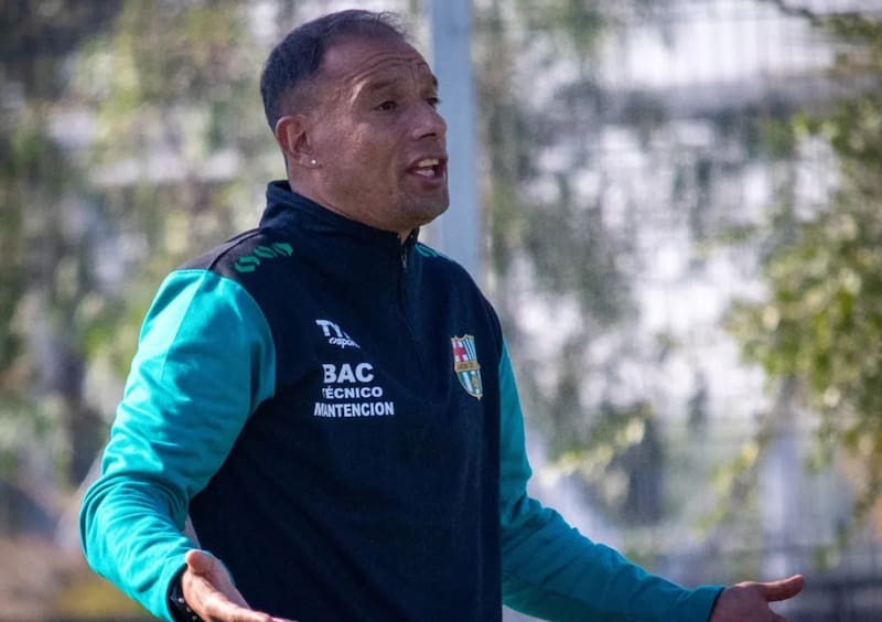 De ser goleador en el fútbol chileno, a un destacado rol social. Foto: Aton.