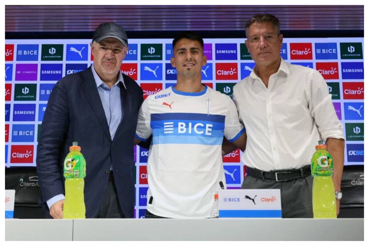 Acompañado por Juan Tagle y José María Buljubasich en su presentación como nuevo fichaje Cruzado. Foto: Cruzados.