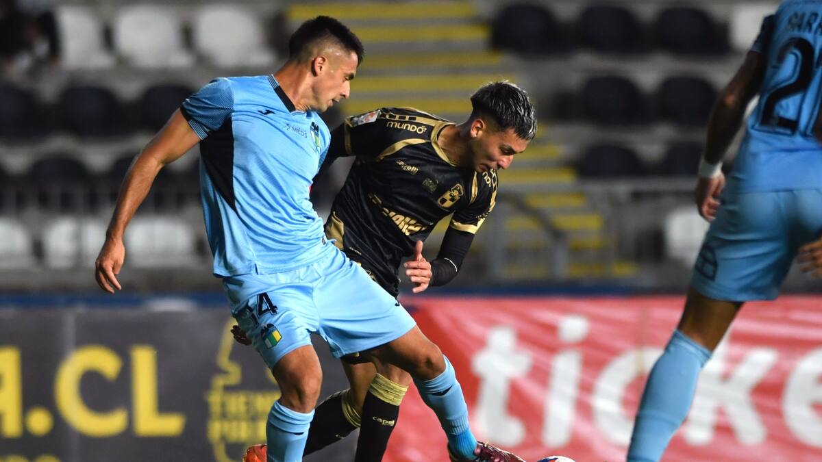 VIDEO | Gran poderío aéreo: así juega Juan Ignacio Díaz, el nuevo refuerzo de la UC de Daniel Garnero