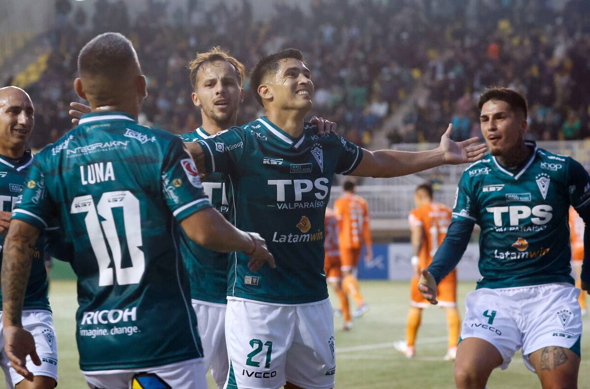 “Le comuniqué a la dirigencia de Santiago Wanderers que quiero quedarme, pero no he recibido respuesta”
