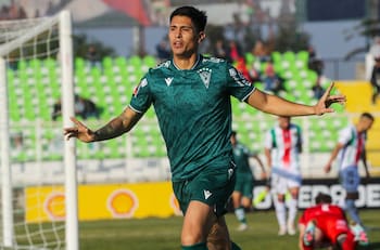 Refuerzo Caturro: Juan Ignacio Duma alista su regreso en Santiago Wanderers tras grave lesión
