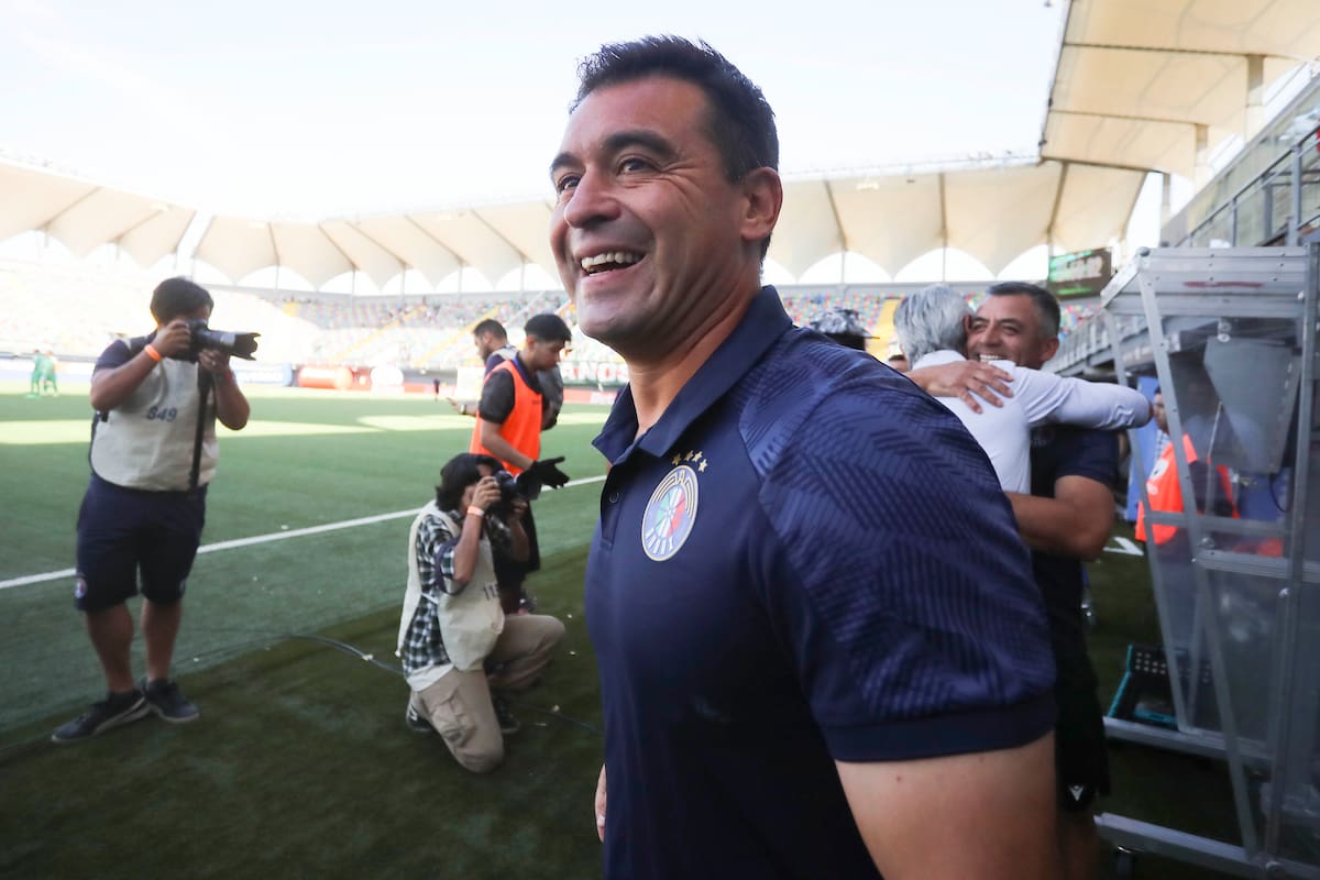 "Siempre me gustó la estrategia y la competencia, por lo cual quise seguir ligado al fútbol. No me veía trabajando en una oficina, tampoco me veía trabajando en el fútbol joven o con niños."