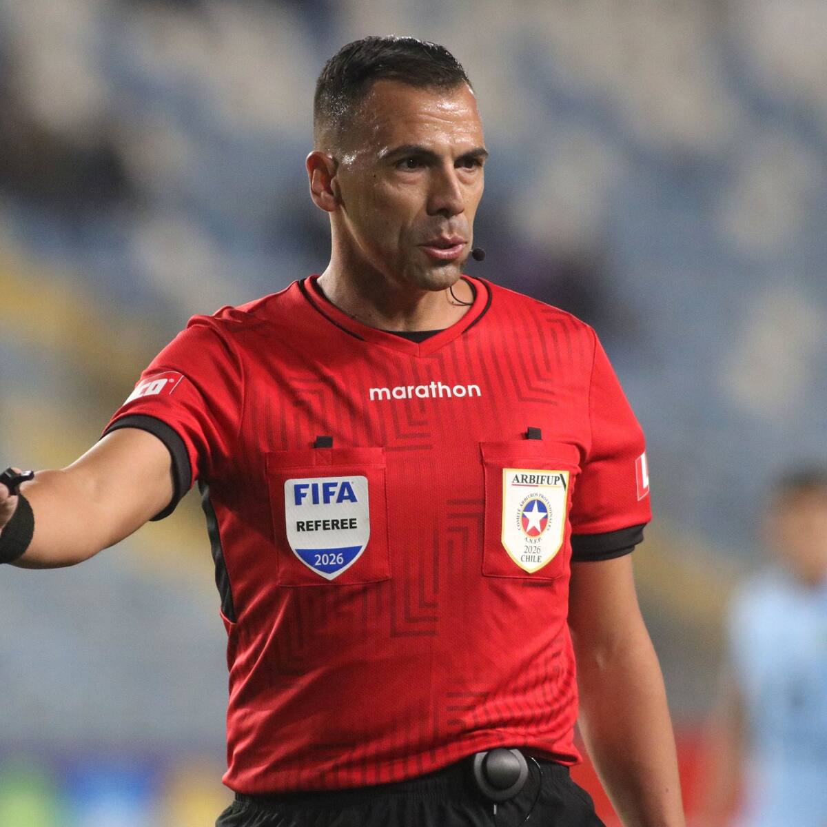 ¿Cuánto dinero ganó el chileno Juan Lara por ser parte del VAR en el partido de Argentina e Inglaterra?
