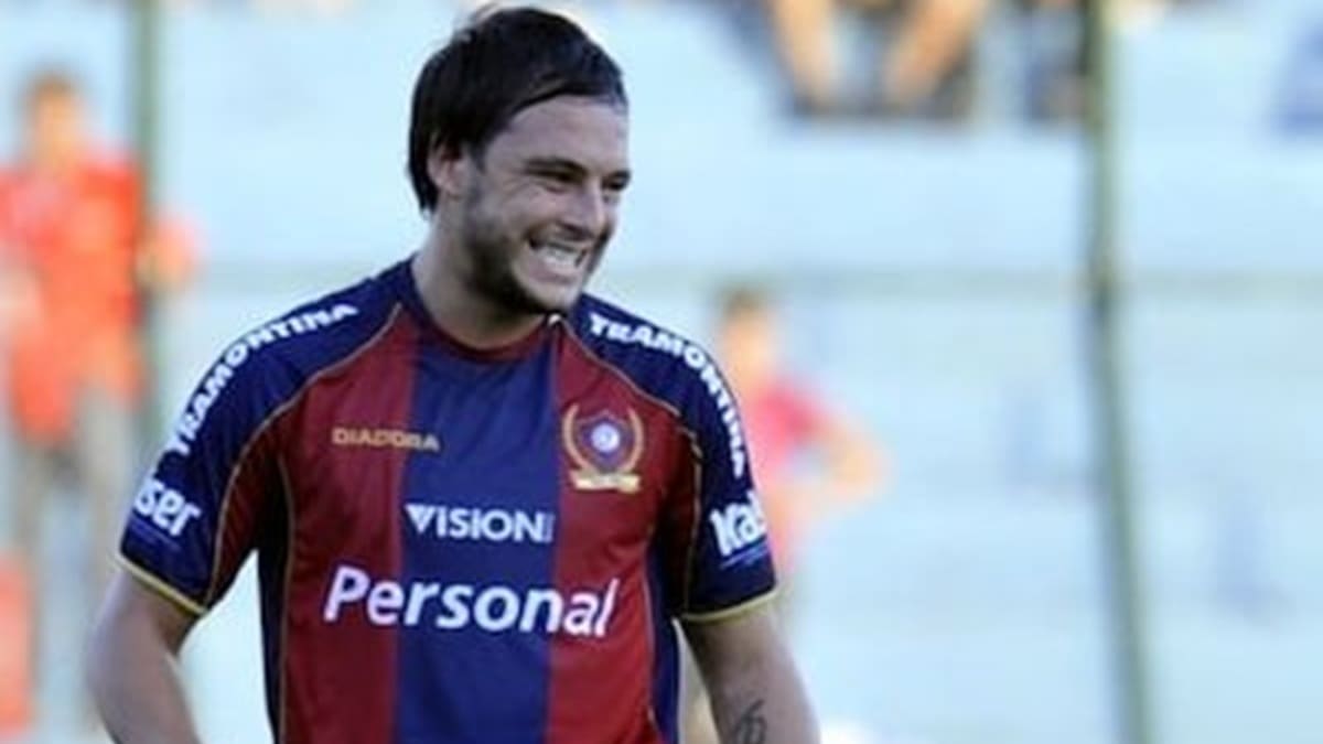Tenía orden de captura internacional: Ex jugador de Colo-Colo irá a juicio por pensión de alimentos en Paraguay