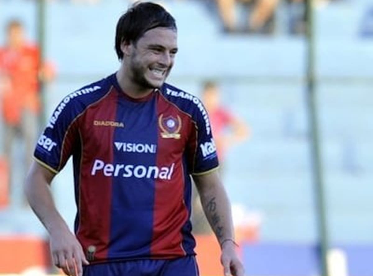 El ex delantero de Colo Colo y Coquimbo Unido, enfrenta juicio por pensión de alimentos en Paraguay