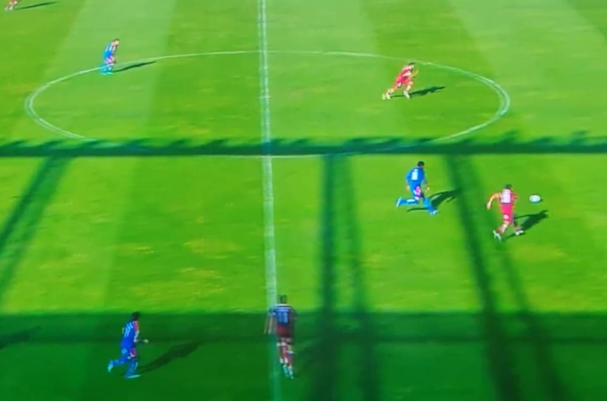 VIDEO | De mitad de cancha: Juan Martín Lucero confirma su renacer con este golazo en la U