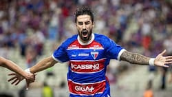 Se complica el fichaje de Lucero a la U: aseguran que los azules avanzan por otro 9 del fútbol brasileño