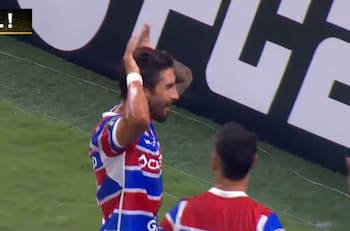 VIDEO | Lucero vacunó a Colo Colo en Copa Libertadores: le clavó el cuarto y así celebró