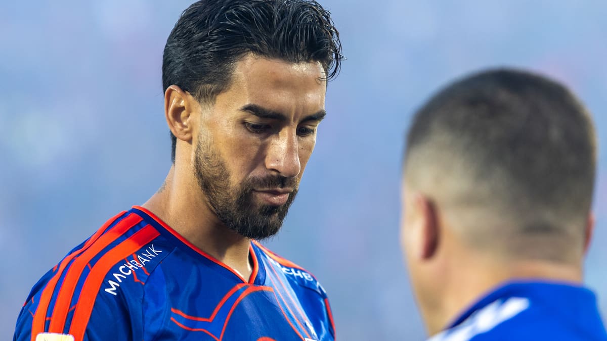 Rafael Olarra se rinde ante Juan Martín Lucero: “Es una de las buenas contrataciones del fútbol chileno”