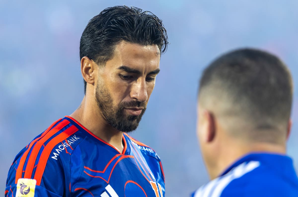 Rafael Olarra se rinde ante Juan Martín Lucero: “Es una de las buenas contrataciones del fútbol chileno”