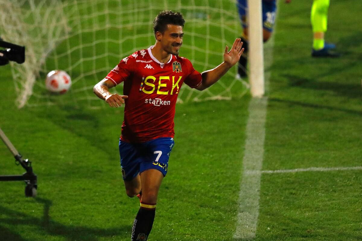 El lateral en su paso por Unión Española. Foto: Agencia Aton.