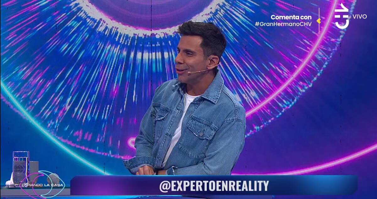 Juan Pablo Queraltó en "Espiando la fiesta" de "Gran hermano" Chile