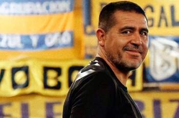 Aseguran que Gustavo Quinteros es el principal candidato para reemplazar a Gago en Boca Juniors