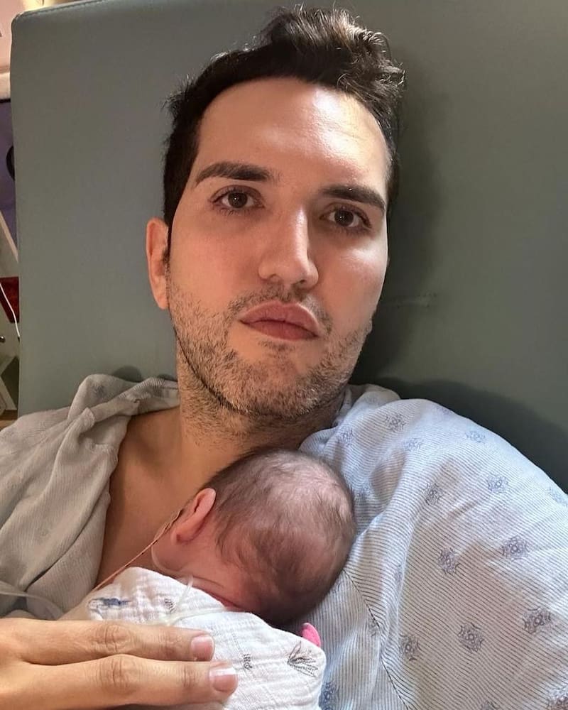 A través de su cuenta de Instagram, Juanito Yarur reveló las complicaciones que conllevó ser padre por tercera vez.