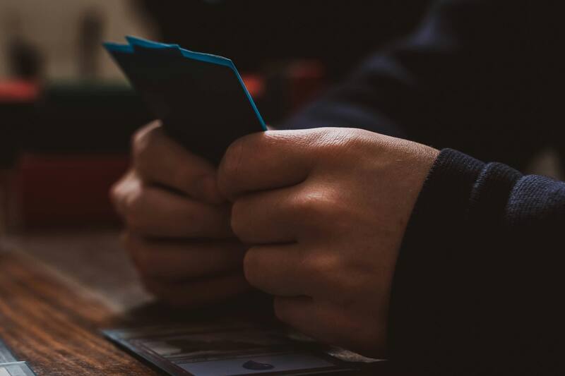 En los torneos oficiales, los jugadores que alcanzan los primeros lugares pueden ganar varios millones, ya sea por premios en efectivos o en productos.