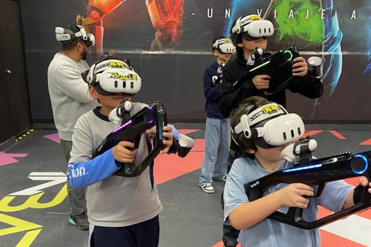 Una excelente alternativa para capear el calor de la jornada es este parque de entretenciones bajo techo, que permite sumergirse en distintas aventuras gracias a la tecnología. Créditos: Google Maps.