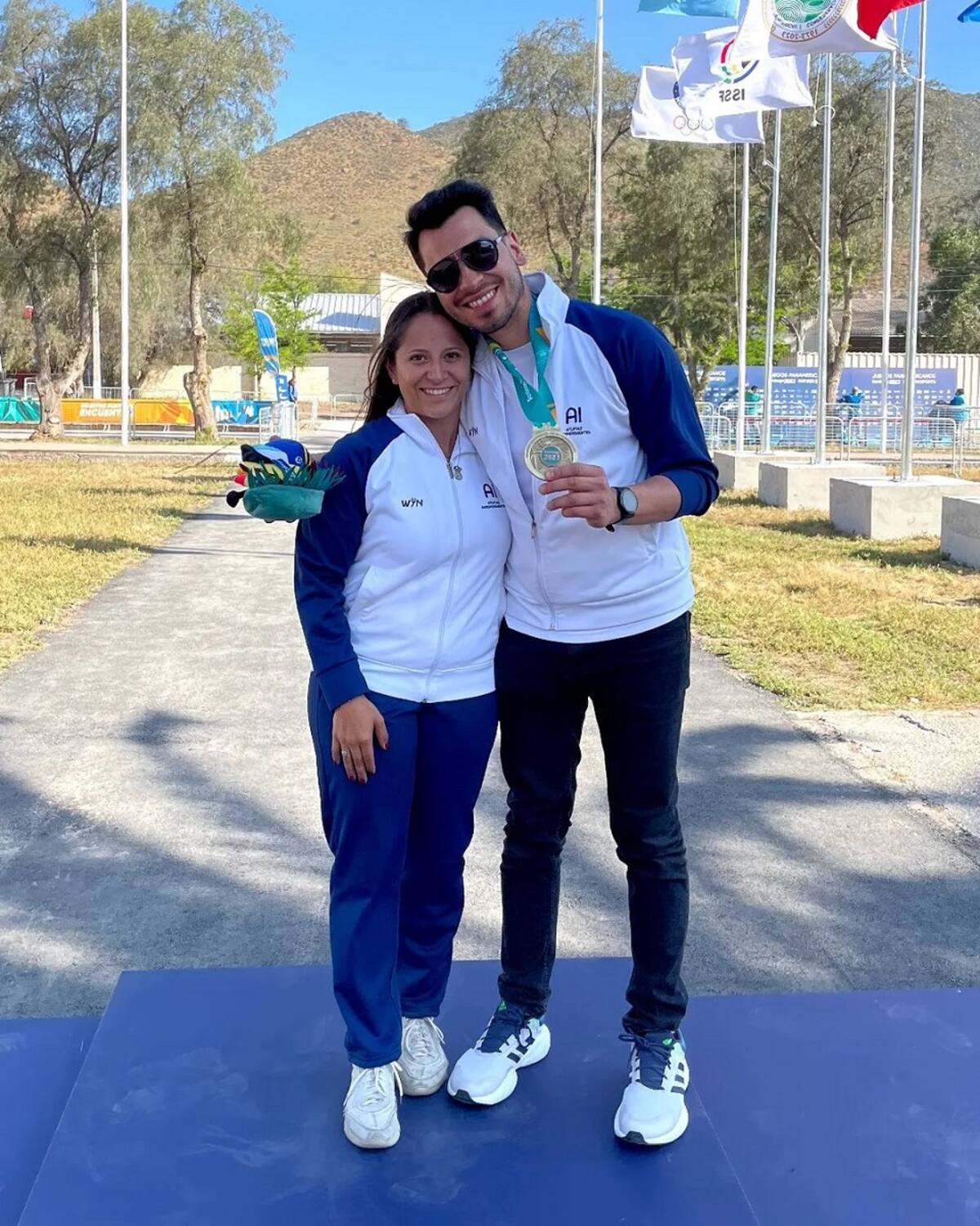 Ricardo González, sicólogo deportivo de la campeona olímpica Adriana Ruano. Foto: Instagram