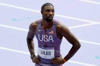 Quiere superar a Usain Bolt: el show de Noah Lyles en su debut en París 2024