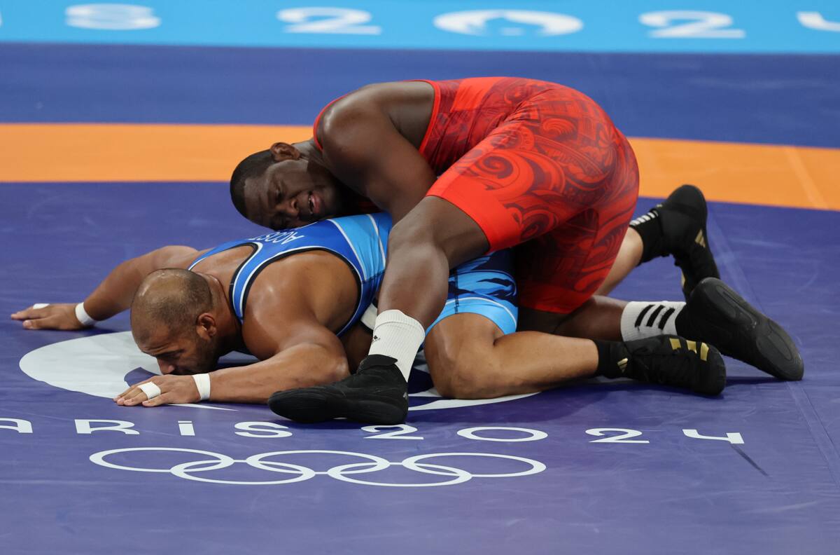 VIDEO | Pura “fuerza bruta”: el terrible poder de Mijaín López para derrotar a Yasmani Acosta en París 2024