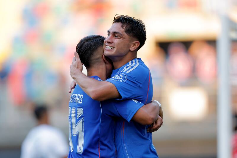 a un paso de Everton.