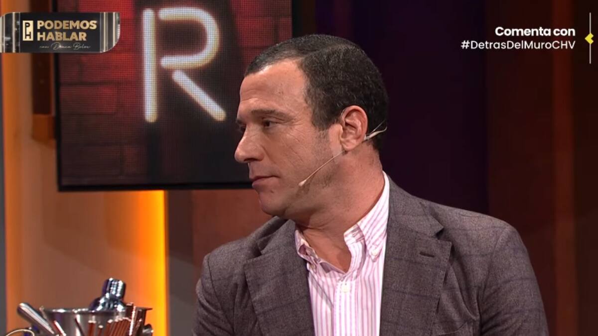 “Estoy en la banca”: Julián Elfenbein reflexionó sobre su ausencia en la TV con palo a personas que ya no están en CHV