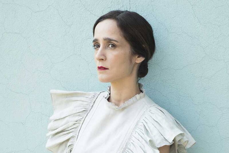 Julieta Venegas - Yvonne Venegas