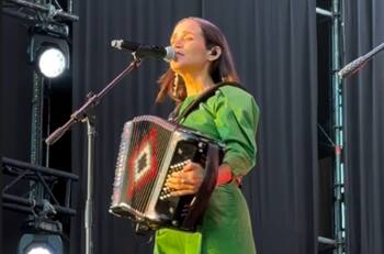 ¿Alerta de remember?: Julieta Venegas responde a Álvaro Henríquez y le dedica romántica canción en REC 2025