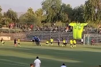 VIDEO | El partido contra la UC fue un envión: el golazo de tiro libre de Julio Bórquez para Deportes Colina