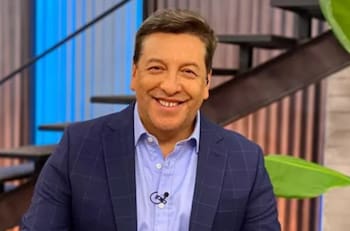 Julio César Rodríguez es captado junto a una misteriosa acompañante en una reconocida fonda