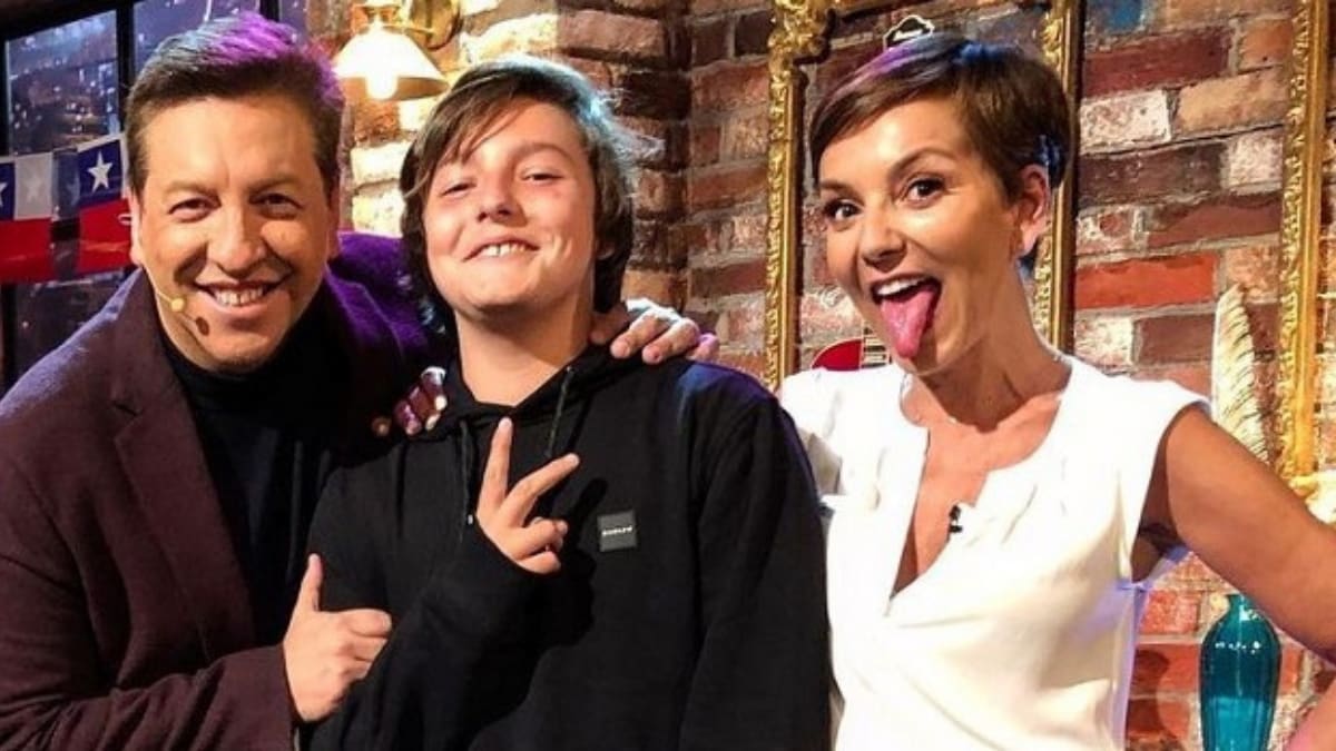 Fran García-Huidobro reaccionó orgullosa al escuchar tema de Nineteen Elevnn, su hijo, en la fiesta de “Gran Hermano” Chile