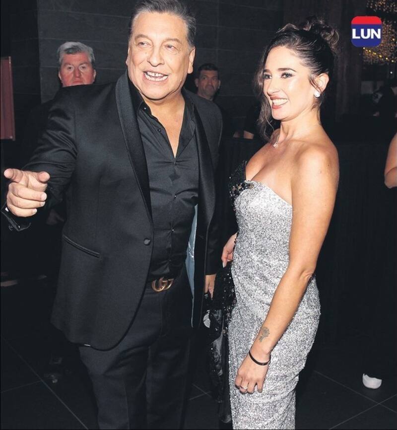 Las sonrisas de júbilo de Julio César Rodríguez y Camila Nash en su reencuentro. Fotografía de LUN hecha por Richard Salgado.