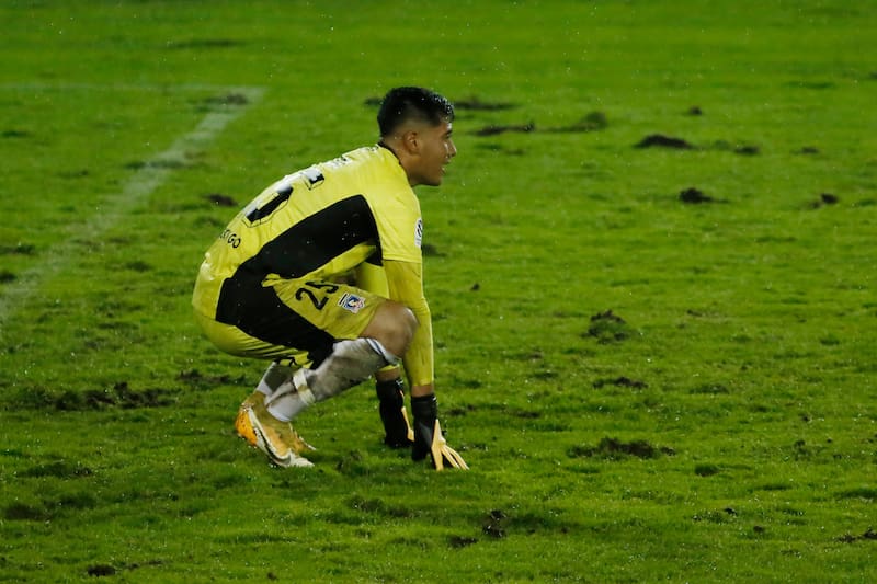 Julio Fierro en su partido de debut profesional con Colo Colo ante Ñublense en mayo de 2021. (Foto: Agencia Aton)