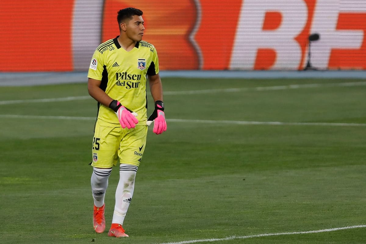 El portero se ilusiona con volver a Colo Colo y pelear un puesto en 2026. Foto: Agencia ATON.