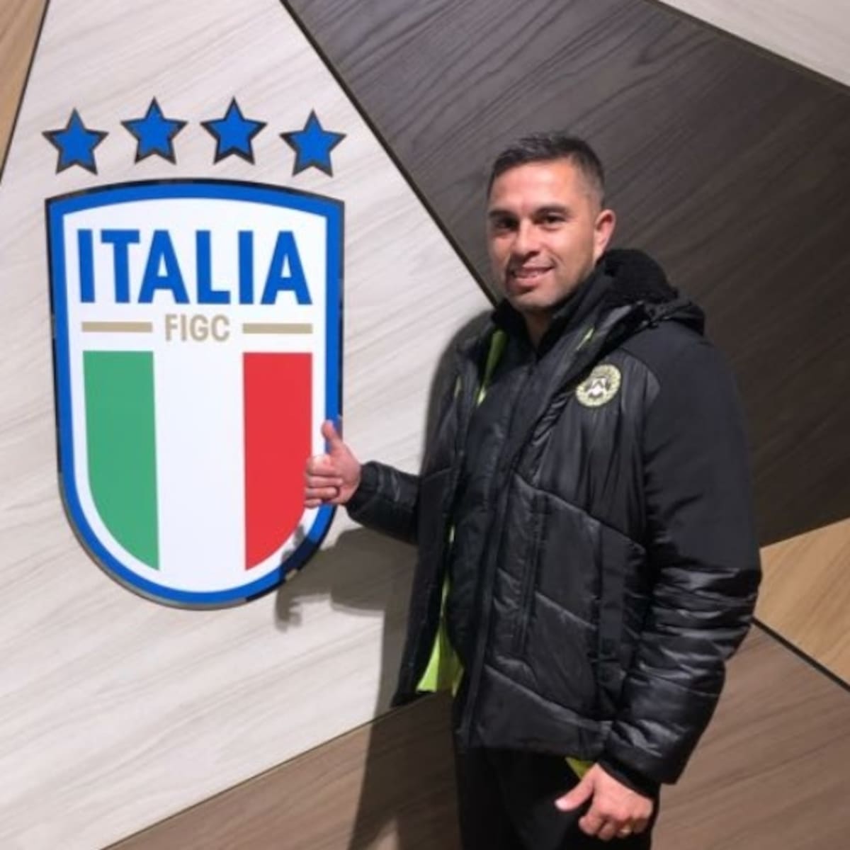 DT chileno se afianza en Europa y firma nuevo contrato en Udinese