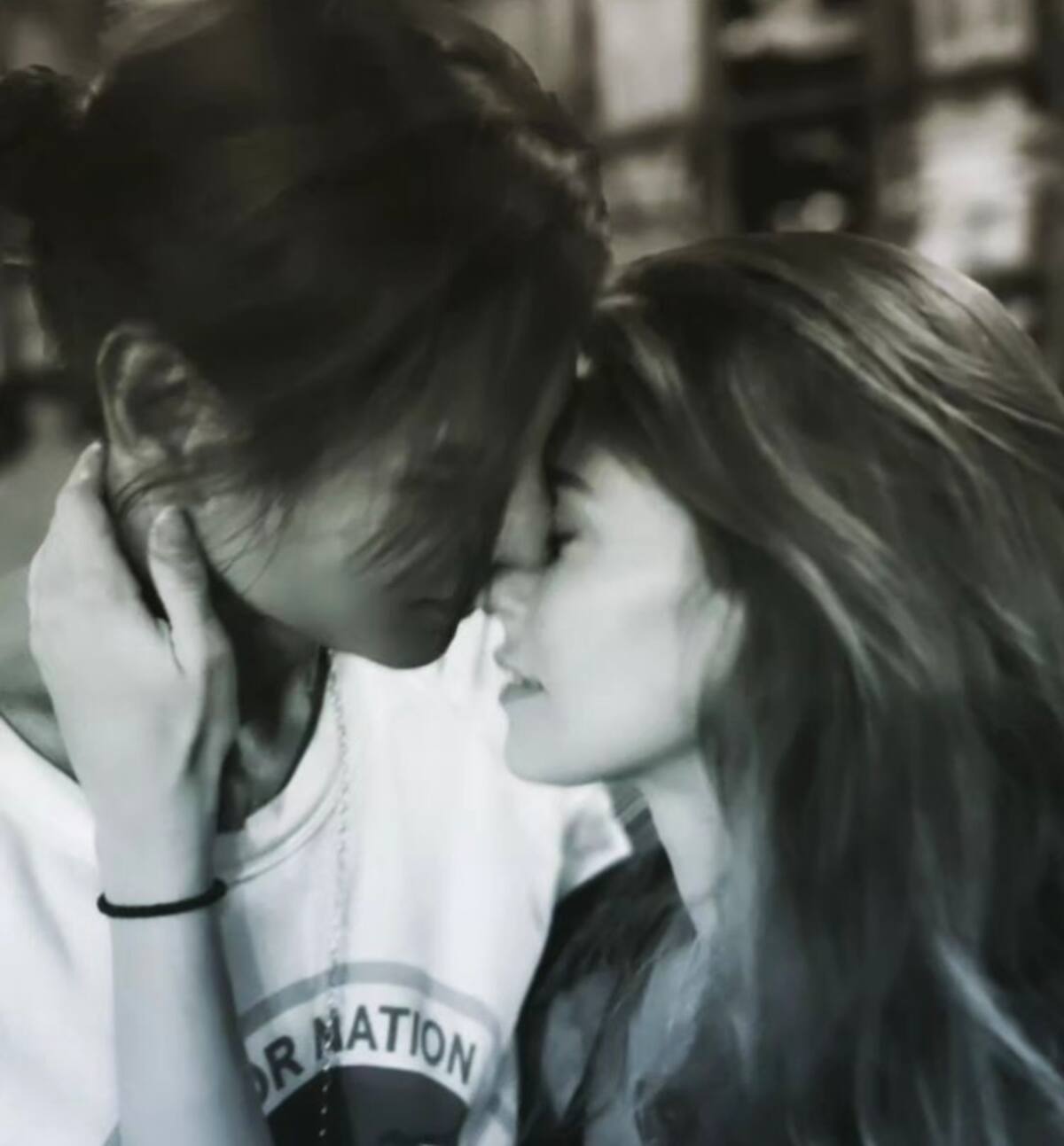 La nueva novia del cantante