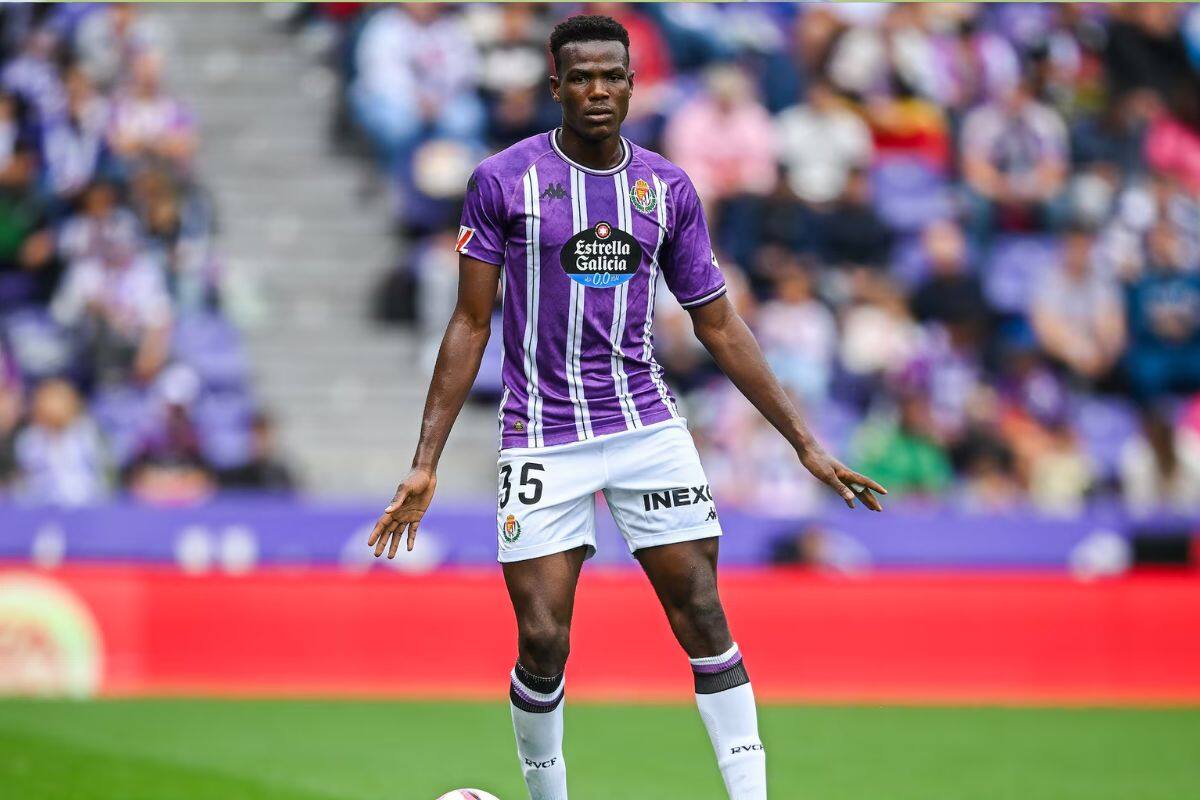 rescindió su contrato y partió al Manchester City.