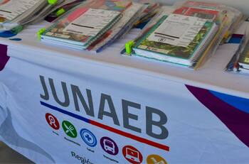 Con sueldos desde $966.000: JUNAEB publica ofertas de trabajo