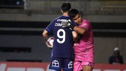 Julio Bórquez reveló que dos arqueros de La Roja lo felicitaron por su gran actuación ante la UC: “Son buenas personas”