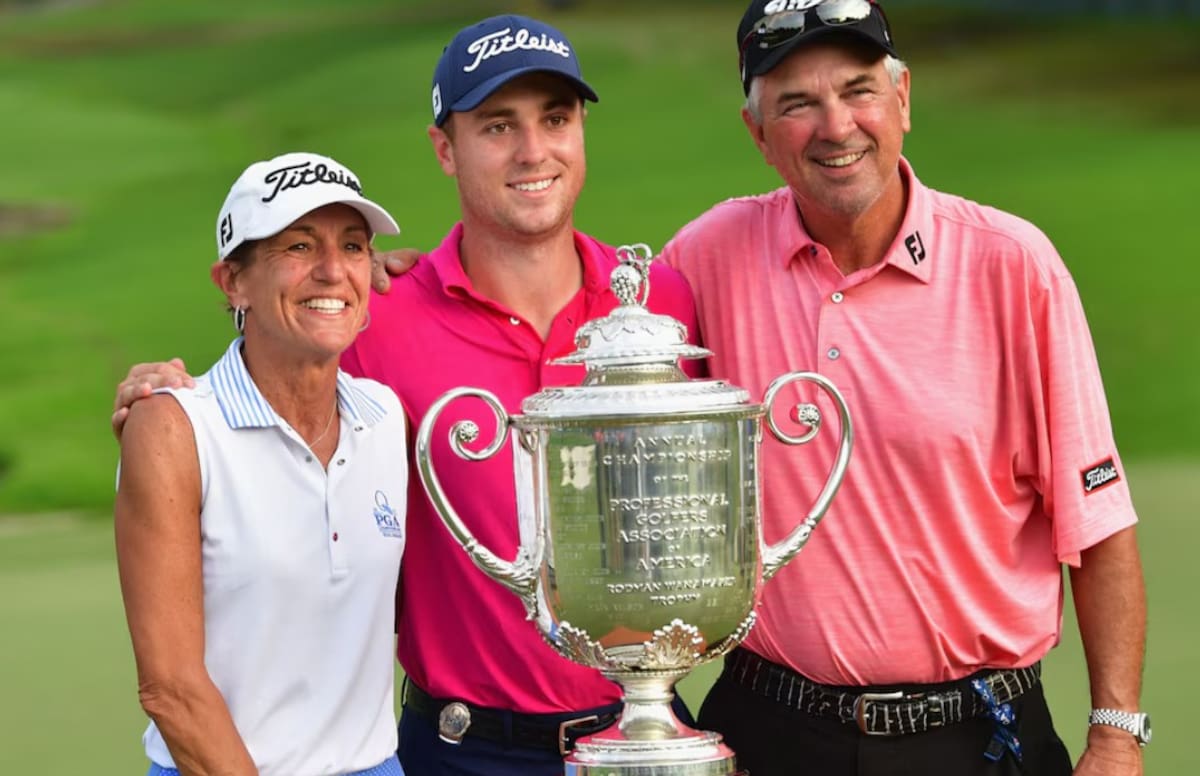 Uno de los máximos exponentes del golf estadounidense pasó por el Chile Classic. Y su madre, Jani, le llevó los palos.