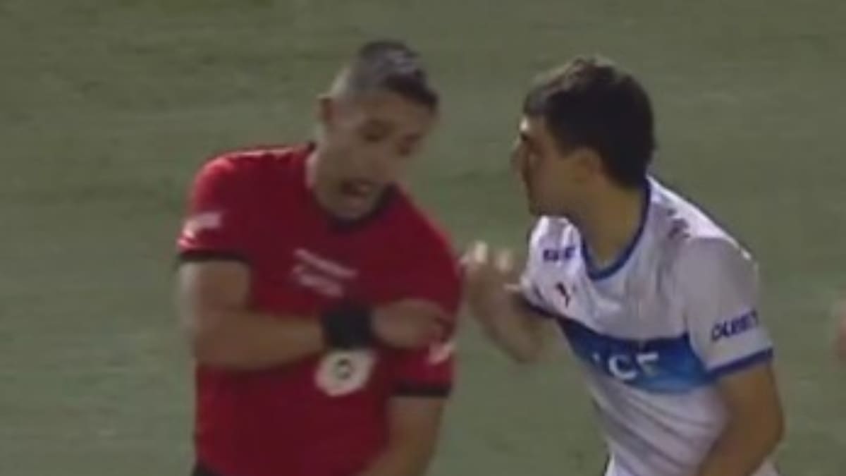 VIDEO | Se descontroló: el enojo de Justo Giani con el árbitro tras ser expulsado en la UC