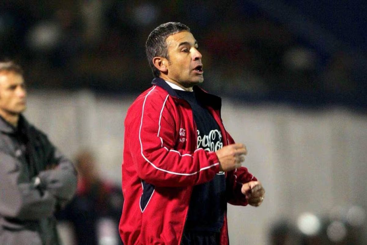 Como DT de la Selección Chilena.