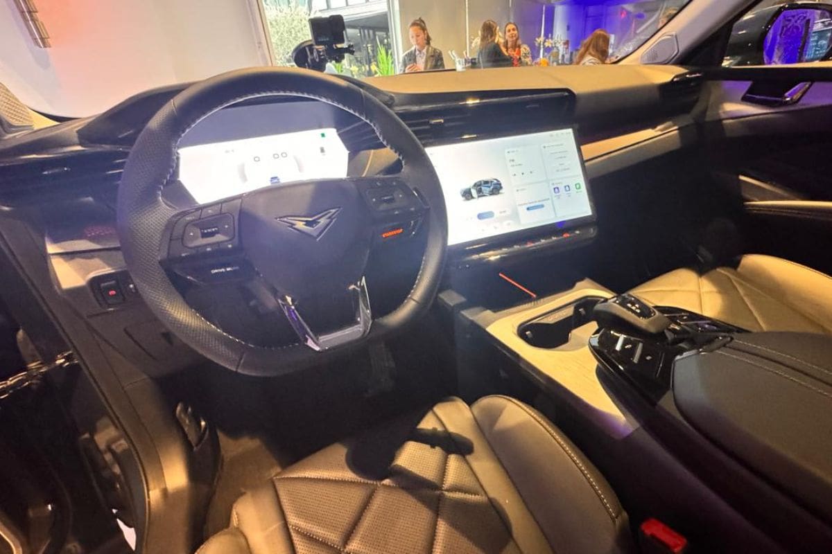Nuevo SUV con tres filas de asientos