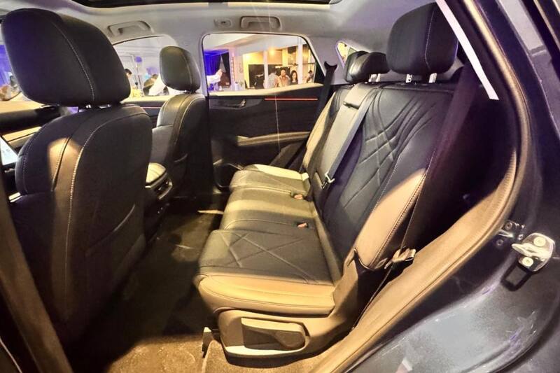 Nuevo SUV con tres filas de asientos