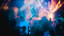 Ubicado en el corazón de Santiago: El karaoke de estilo asiático que puedes visitar después del trabajo