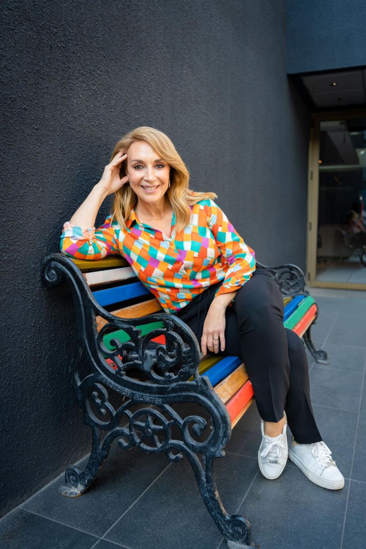 Karen Doggenweiler es la animadora de "La Cabaña"