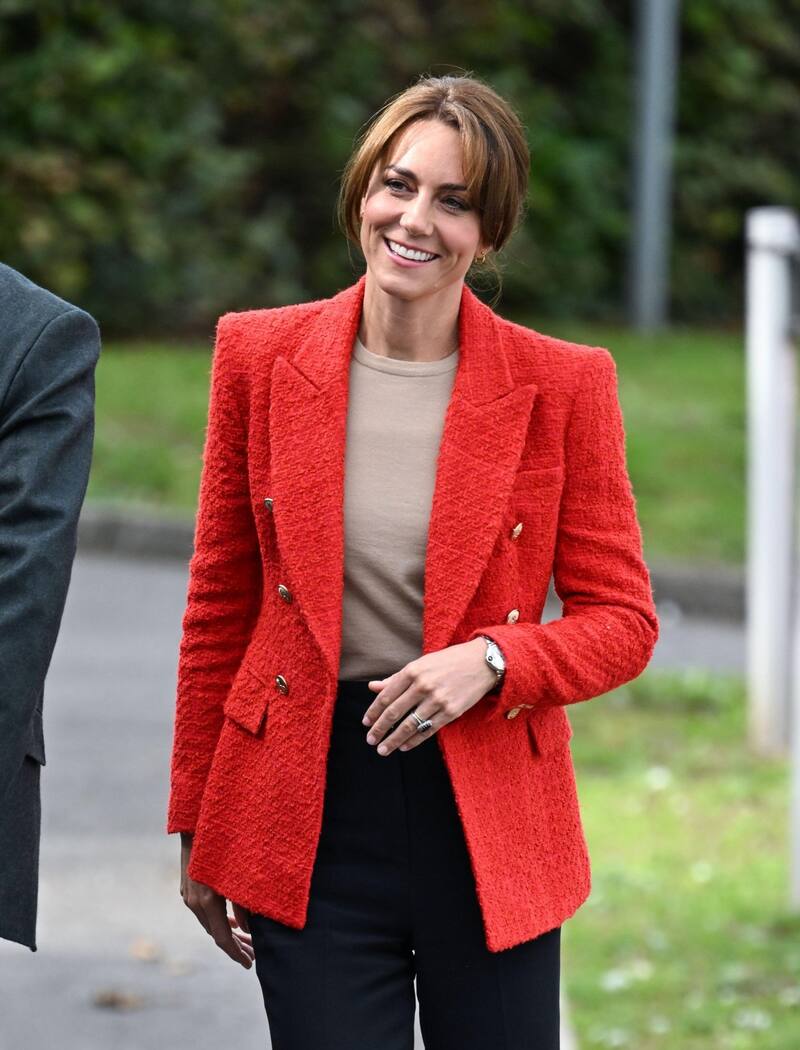 Kate Middleton fue fotografiada en una de sus visitas a la granja. Esta es una foto del año pasado.