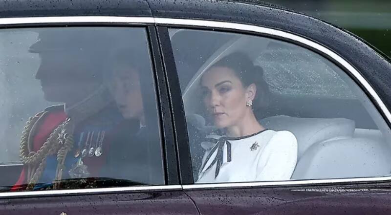 Kate Middleton captada junto a su familia de camino al desfile militar