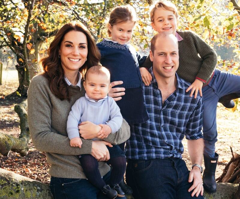 junto a sus hijos.