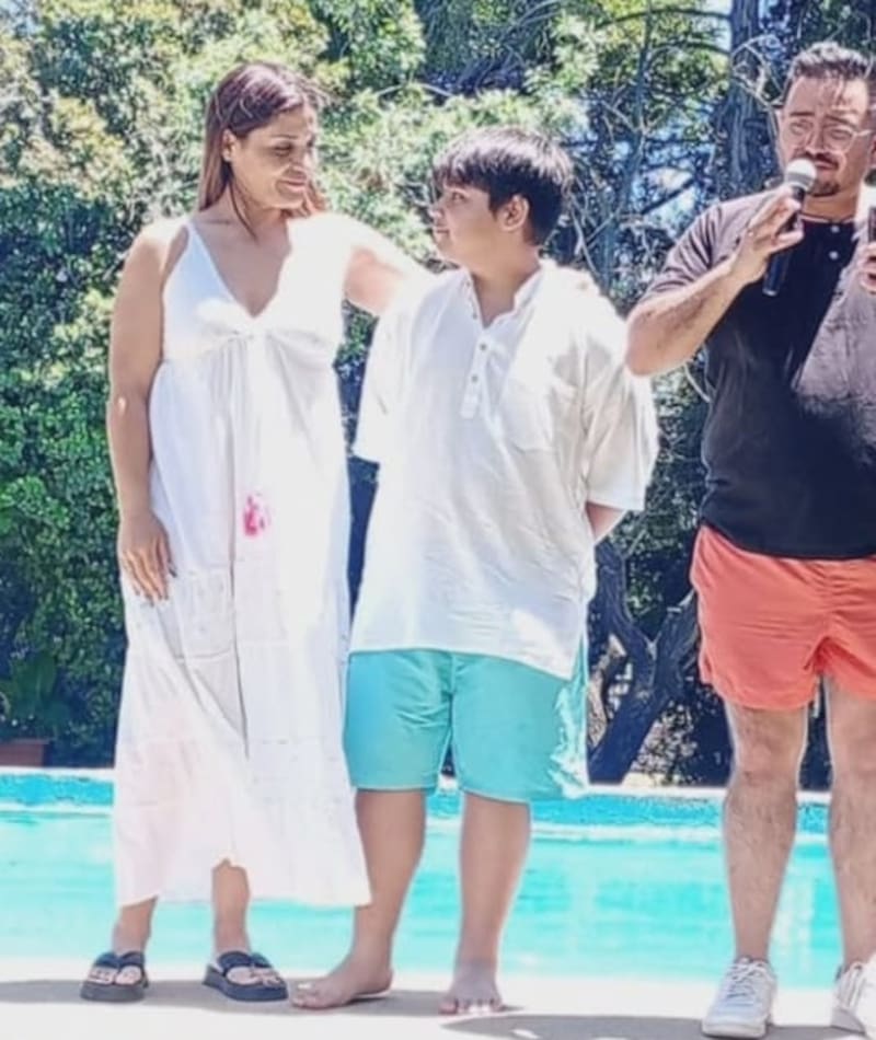 Katherine Orellana y Facundo se bautizaron juntos. Créditos: Instagram