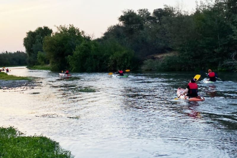 Las personas van a poder disfrutar de este refrescante paseo y la naturaleza envolvente.
Créditos: Turismo Maquis.